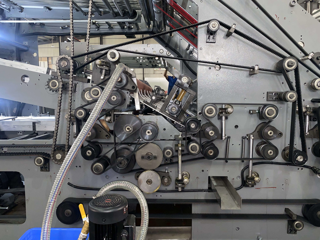 450 * 450mm Çift Duvar 5 Kat Flüt Laminasyon Oluklu Laminasyon Makinesi