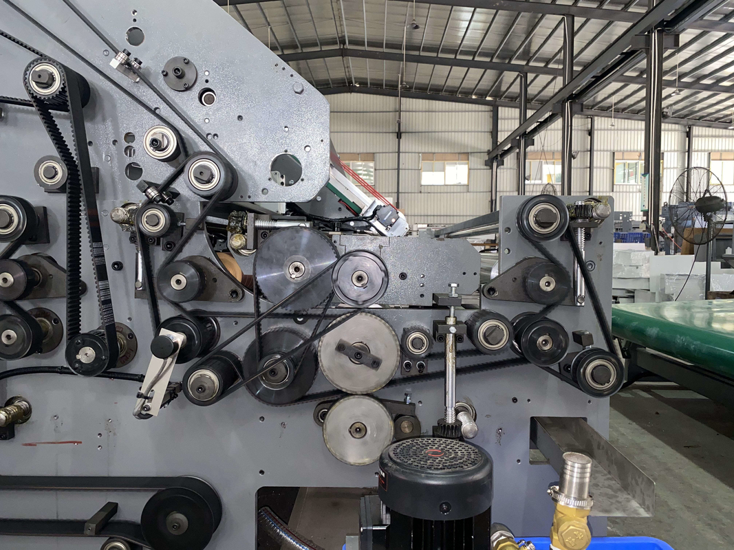 Otomatik Çift Cidarlı Flüt Laminasyon Yapıştırma Makinesi 1650 Tipi
