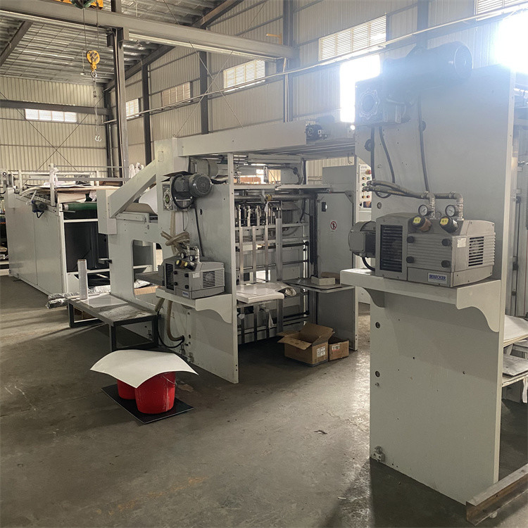 Yüksek Hızlı Oluklu Kutu Flüt Laminasyon Makinesi 2 3 5 7 Kat