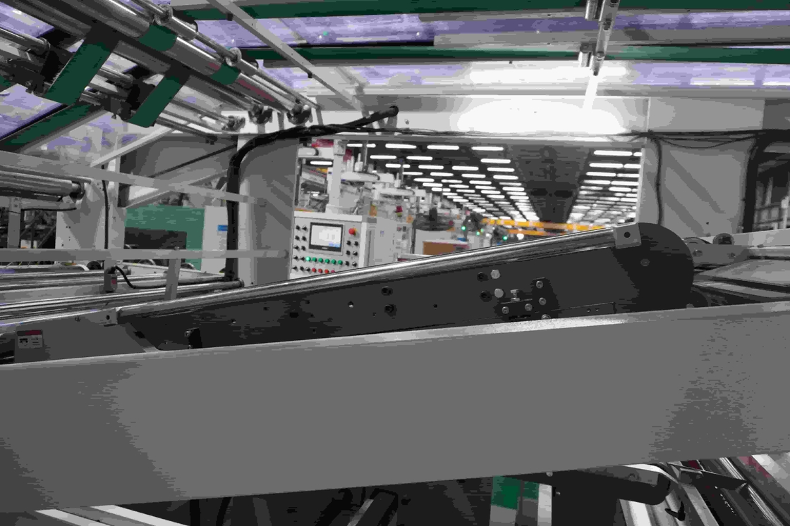 Laminasyon Hassasiyeti ±0.5mm Standart pürüzsüz karton Karton Laminasyon Makinesi Maks. Hız 105 adet/dakika Kağıda Bağlıdır