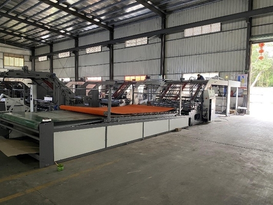 Litho Yüksek Hızlı Flüt Laminasyon Makinesi 10000 adet/saat Senkron Servo Tahrikli